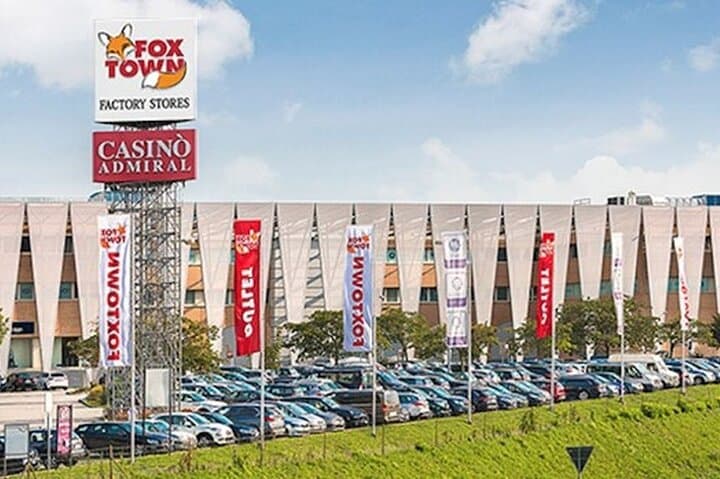 FOXTOWN Factory Stores