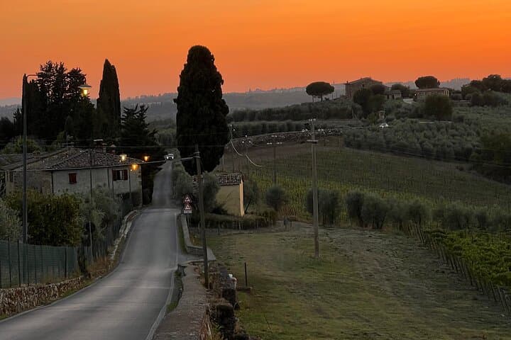 Private Chianti scooter tours for solo travelers