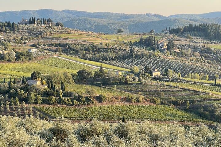 Private Chianti scooter tours for solo travelers