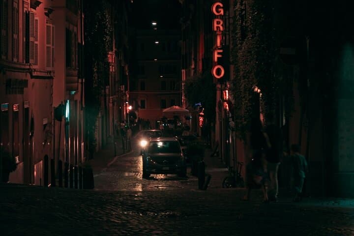 ghost and mystery night tour in rome