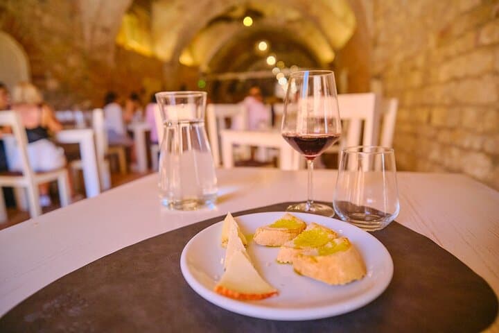 Val d’Orcia & Tuscany Day from Rome with Wine and Cheese Tasting