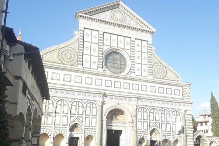 Transfer from Rome to Florence with a stop in Montepulciano