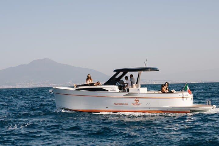 Sorrento to Capri private Tour by a luxury boat