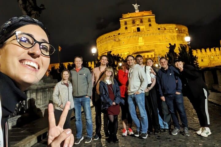Arianna rocks another ghost walk, as usual.