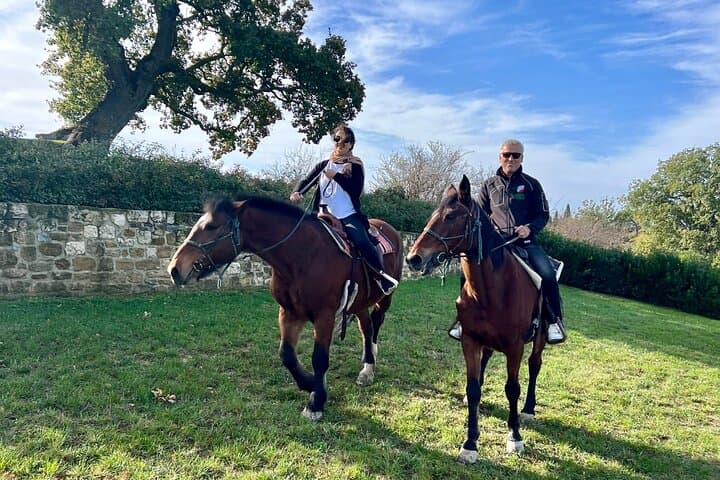 Horseback riding in Montepulciano Tuscany, lunch on the farm