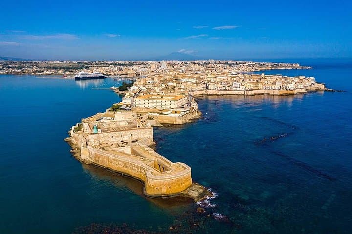 PRIVATE day TOUR to SICILY from Malta