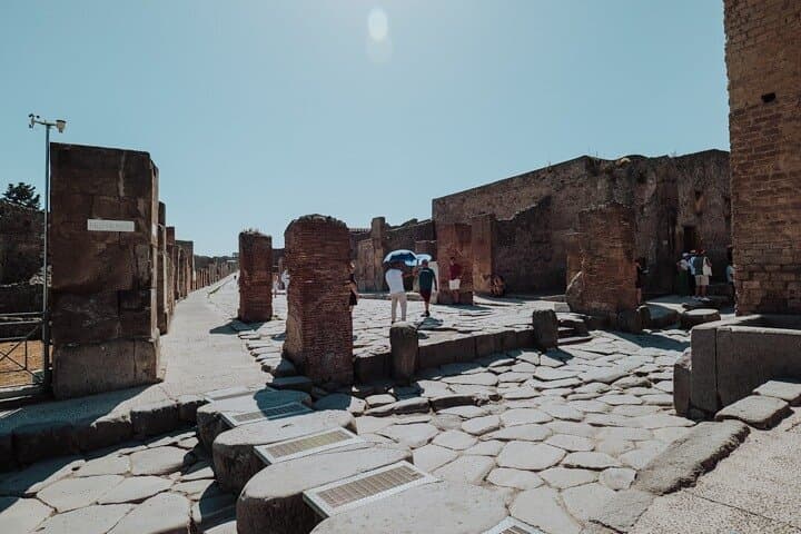 Explore Pompeii with an Archaeologist