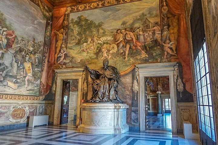 Capitoline Museums Guided Tour with Multimedia Experience