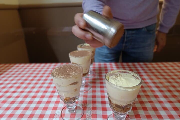 Small Group Pasta Making and Tiramisu Cooking Class in Rome