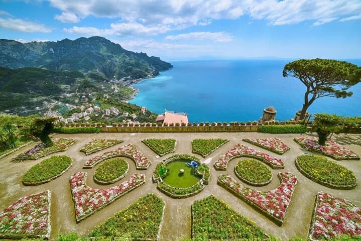 Private Amalfi Tour from Positano with Local Driver