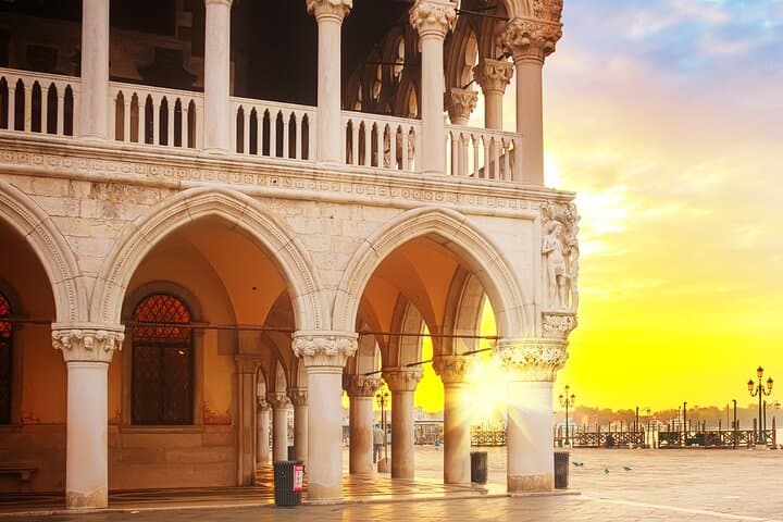 Tour in Venice by train from Milan