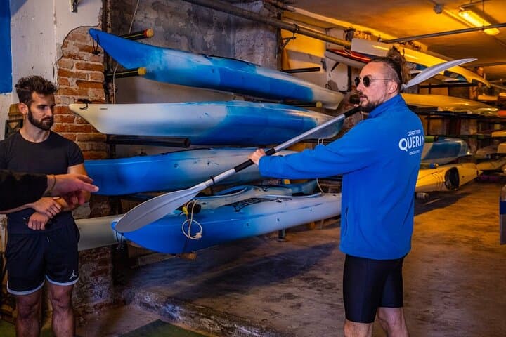 Sunset Kayak Tour in Venice: Discovering the City’s Canals