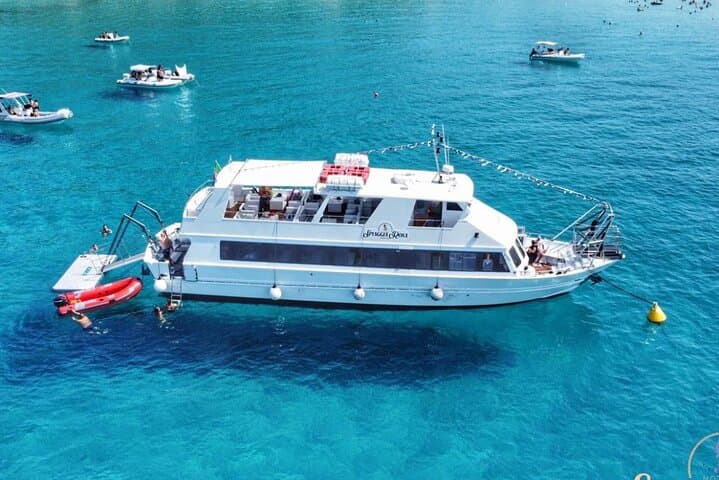 Boat tour Tropea Capo Vaticano with aperitif snorkeling morning
