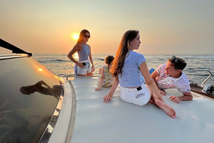 Private Sunset Experience With aperitif and music