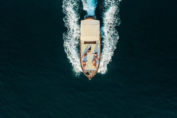 Group Boat Excursion to Polignano | MAMMAMIA Boat