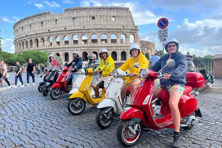 Rome Vespa Primavera 125 cc Rental - 48 Hours Rental