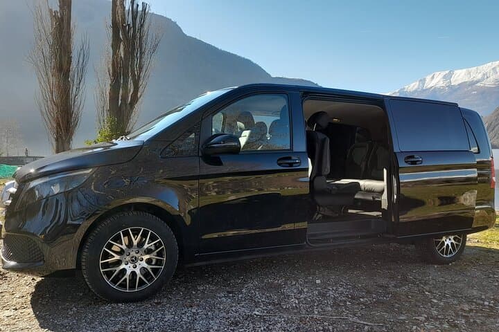 Lake Como Transportation From Varenna to Milan Malpensa Airport