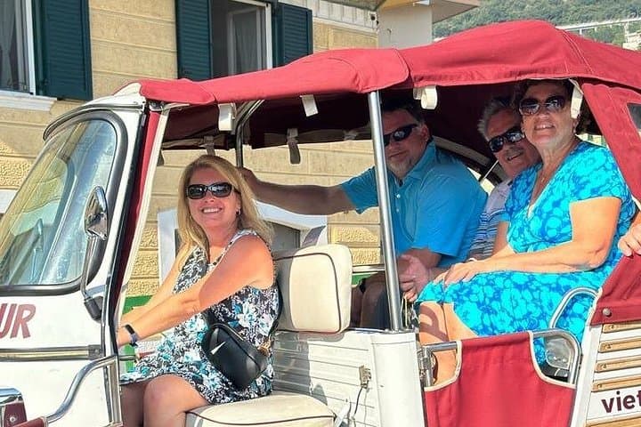 Tour of Vietri and its villages on board the Ape Calessino (tuktuk)