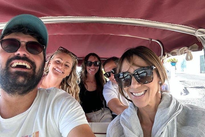 Tour of Vietri and its villages on board the Ape Calessino (tuktuk)