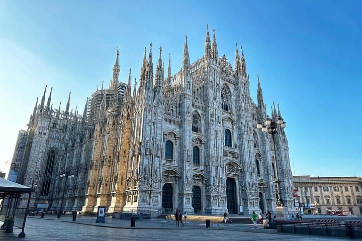 Milan Coffee & History Crawl with a Licensed Tour Guide