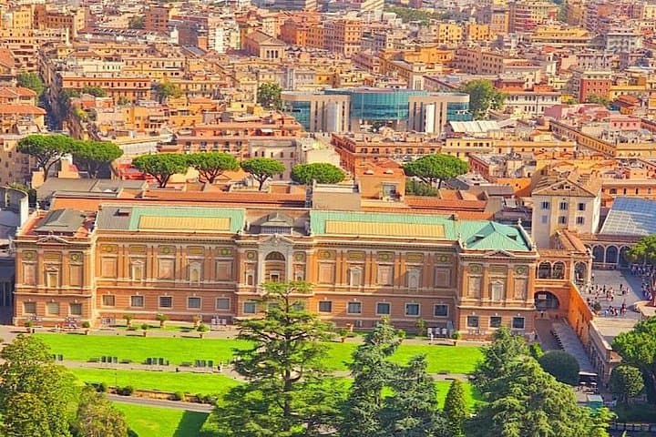 St. Peter's Basilica and Papal Grottoes Guided Tour