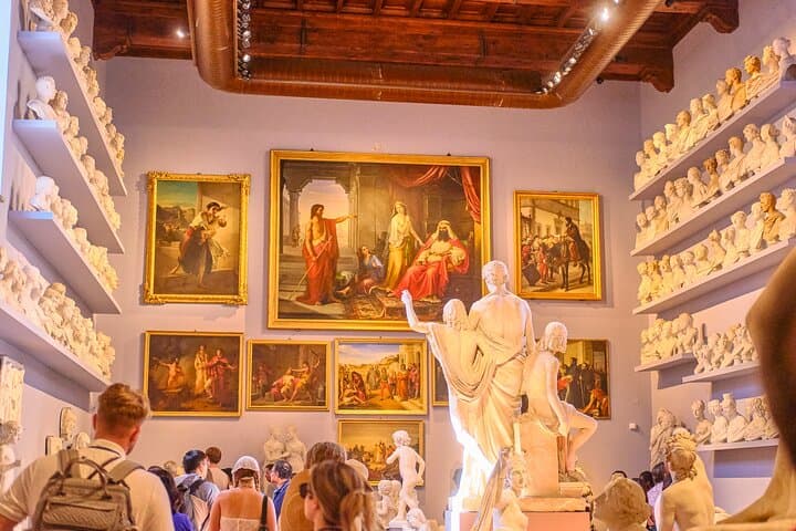 Accademia Gallery Small Group Guided Tour in Florence