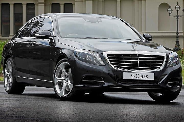 Arrival Private Transfer Luxury Car LIN airport to Milan