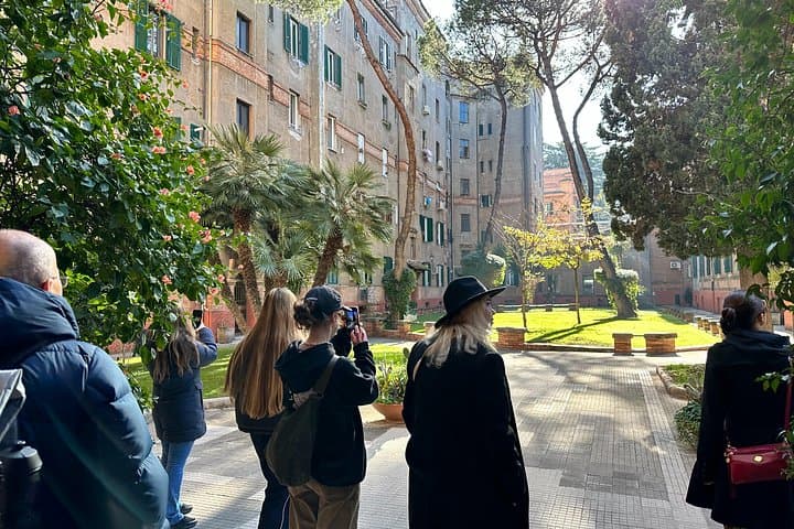 Trionfale Farmers Market and Vatican Quarter Food and Wine Tour