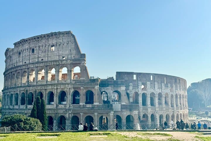 Colosseum Gladiator's Arena & Ancient Rome Group Tour