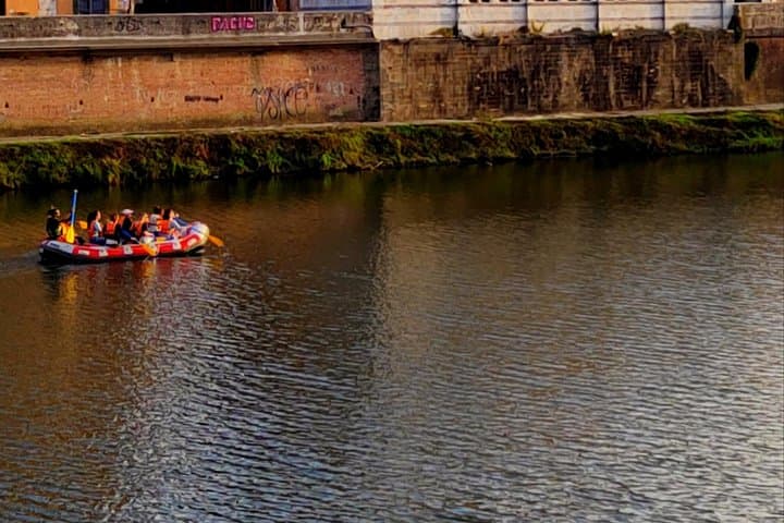 Pisa : rafting tour with Aperitif + free souvenir pictures