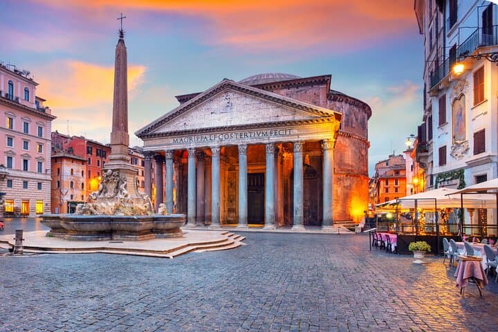 Rome Scavenger Hunt & Highlights Self-Guided Walking Tour