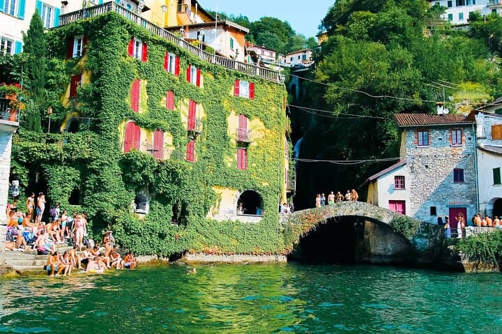 Wakeboard and Wakesurf on Lake Como with Mastercraft Boat