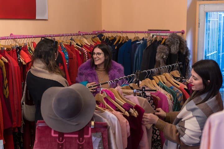 Vintage Shopping Tour in Milan