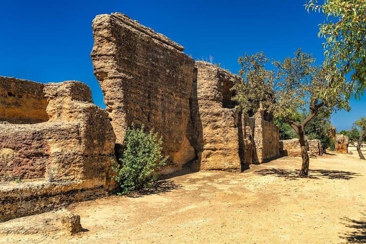 Guided tour to the Valley of the Temples of Agrigento from Cefalù