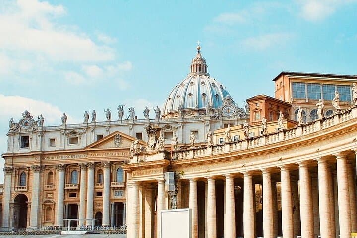 Skip-The-Line: Sistine Chapel & Vatican Tour with A Guide