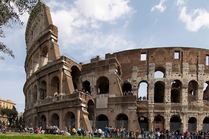 Rome Colosseum Guided Tour with Roman Forum & Arena Access Option