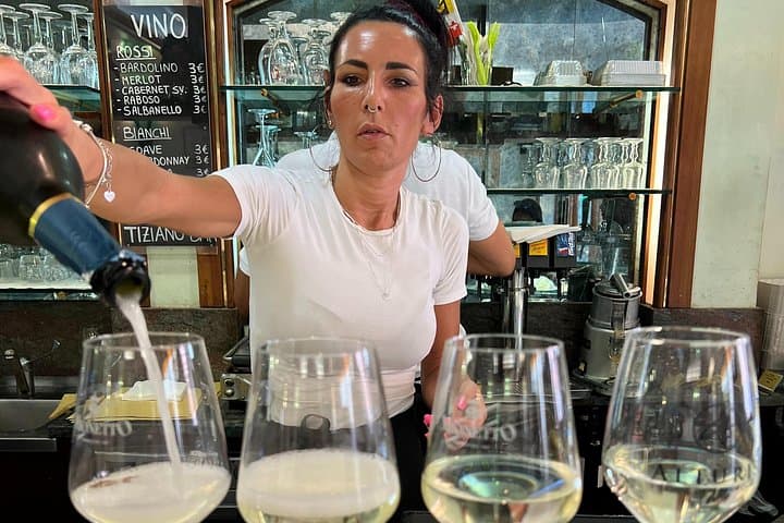 Venice Food Tour with 6+ Tastings with Cicchetti, Spritz & More