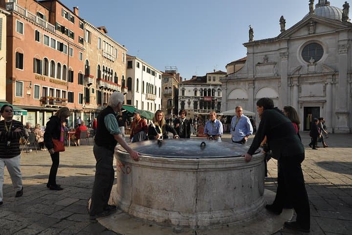 Private 3 hrs Venice Tour: St Mark's, Walking tour & Boat tour
