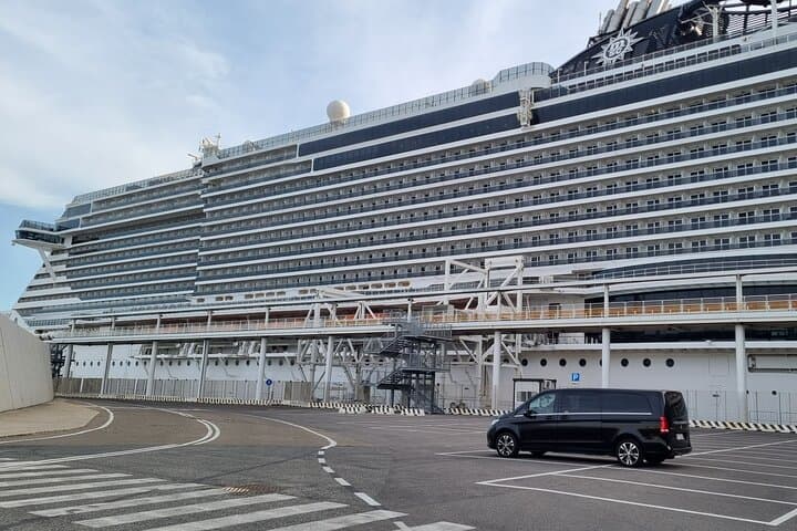 Private Transfer from Rome Fiumicino airport to or from Rome city