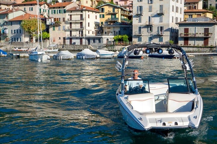 Private Boat Tour on Lake Como