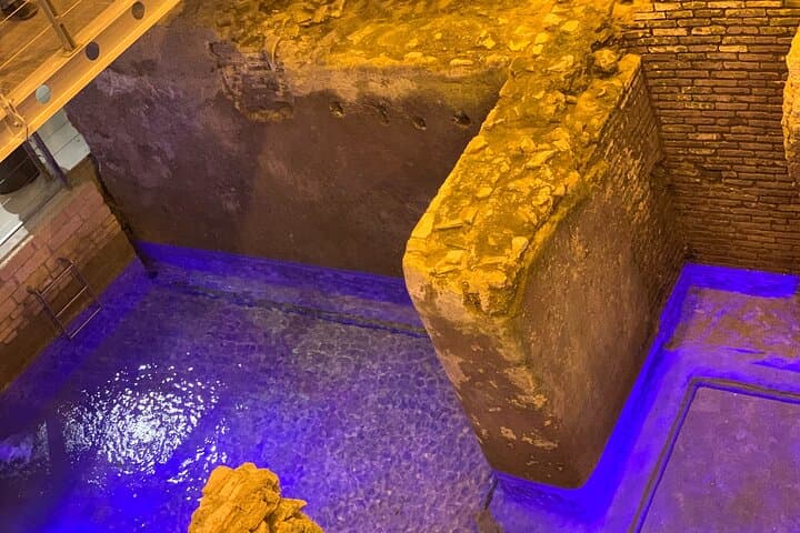 Trevi Fountain District Underground Domus Tour and Gelato