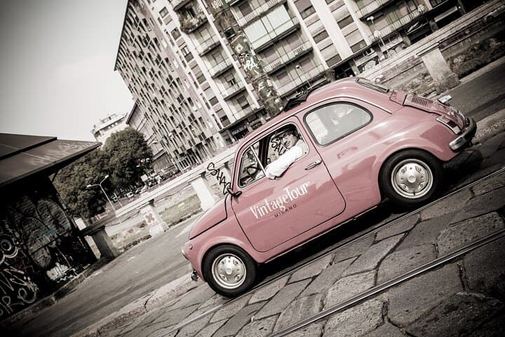 2 Hour Dolce Vita Vintage Fiat 500 Canals Tour in Milan