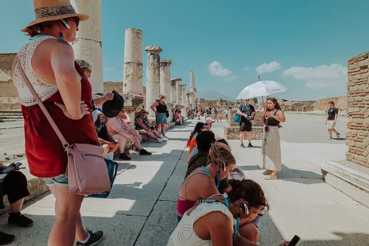 Explore Pompeii with an Archaeologist