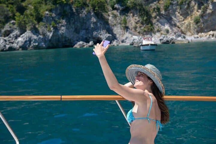 Full Day Private Amalfi Coast Cruise from Positano or Praiano