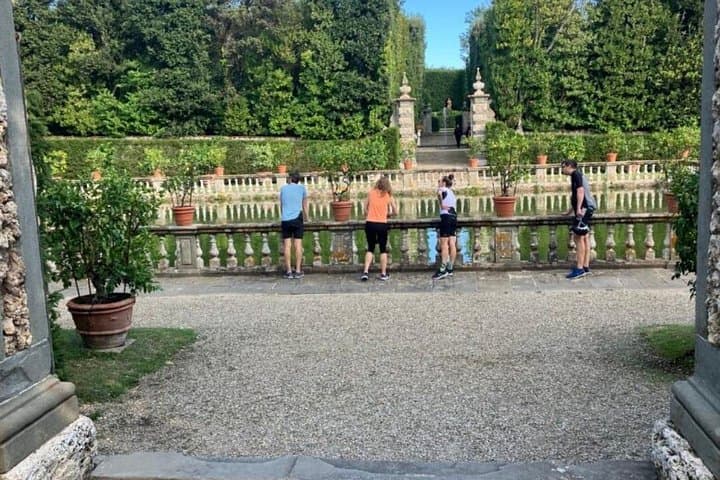 LUCCA E-BIKE -the cycle path and the rinassance villas