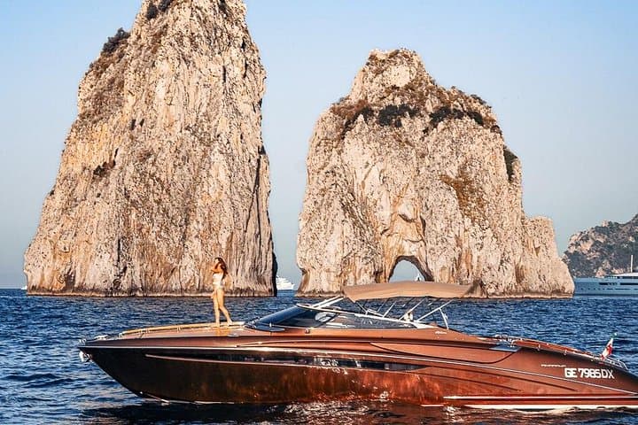 Half day around Capri by Rivarama 44 speedboat