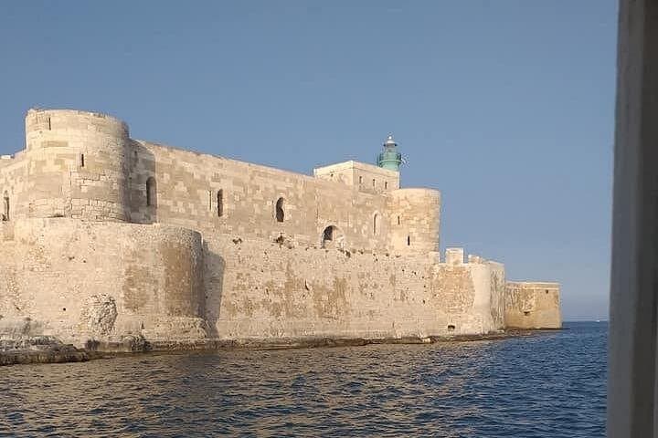 Syracuse Boat Tour with typical lunch and drinks - 4 hours
