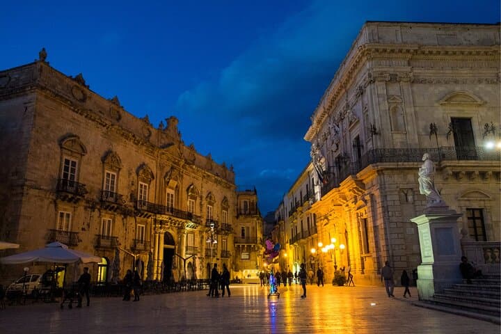 Syracuse Ortigia Scavenger Hunt & Self-Guided Walking Tour