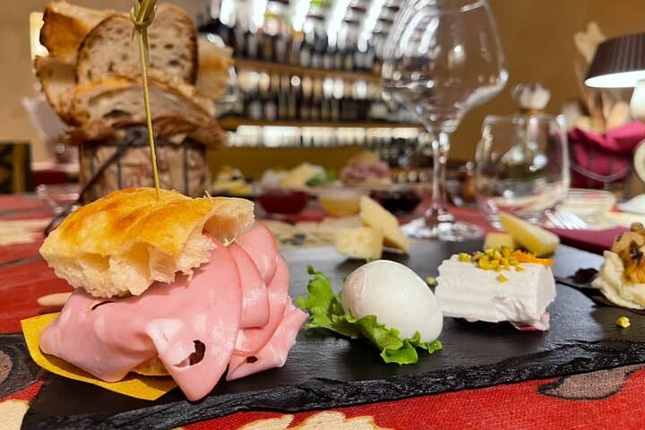 Rome Food Tasting with Wine Pairing | Italian Authentic Flavors