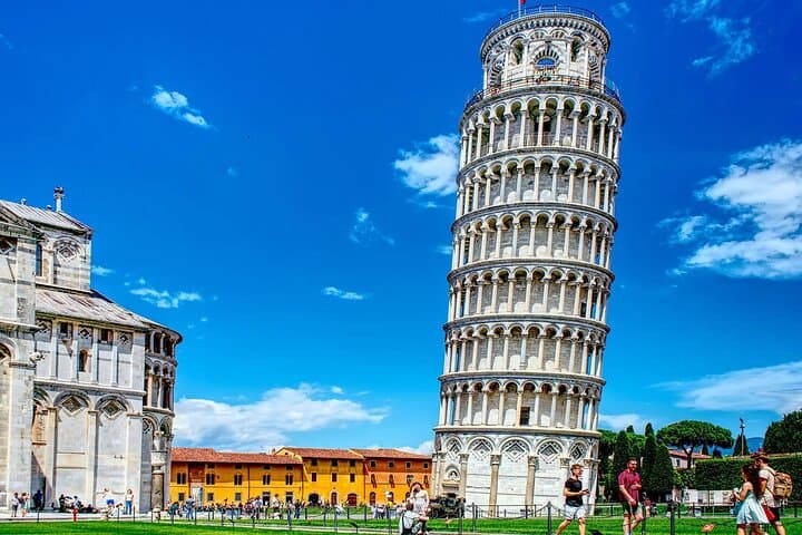 Pisa Tour with Tower Admission + Ebook